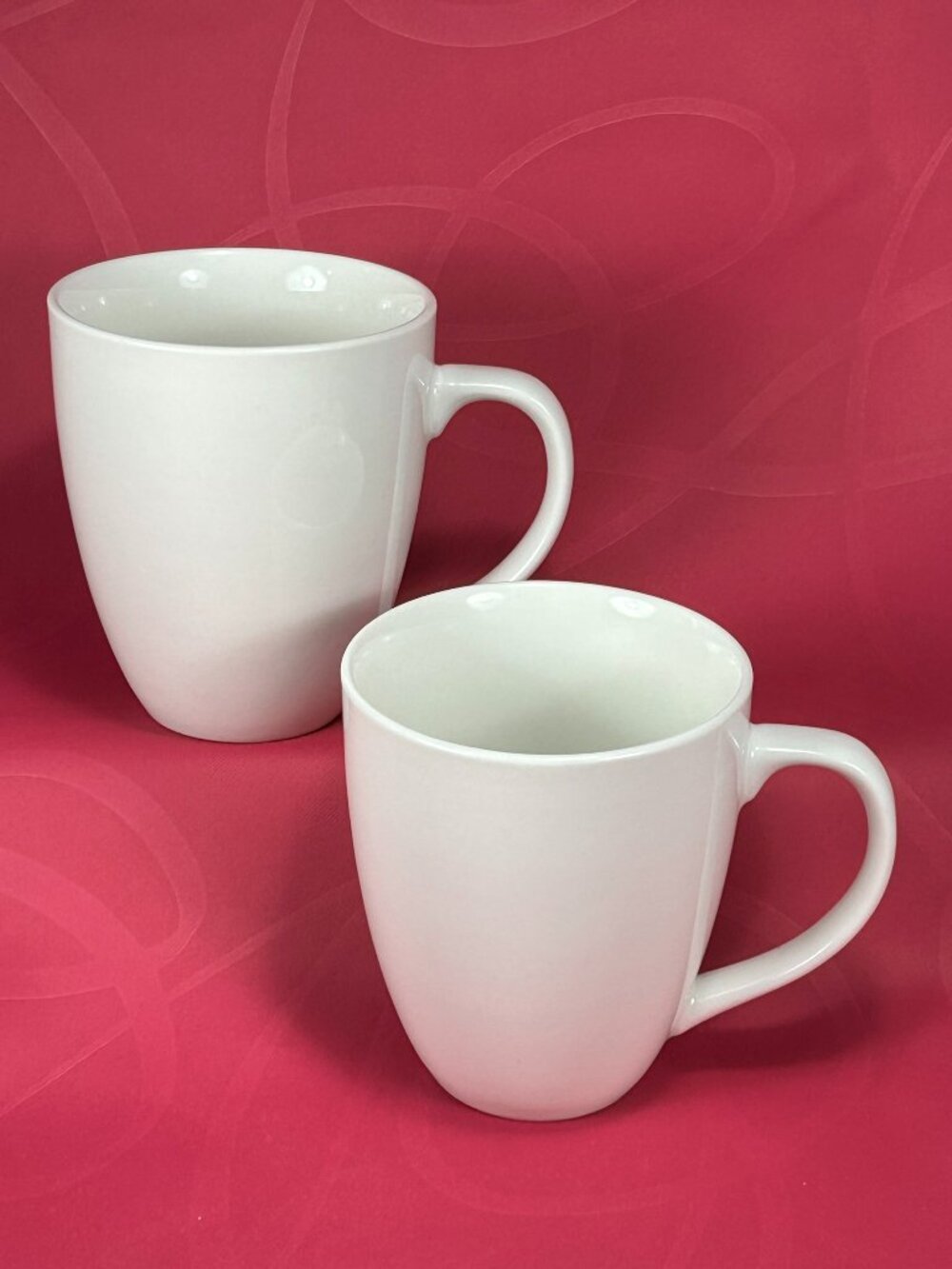 set of 2 coffee mugs. Maxwell & Williams White Basics